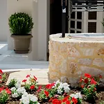 Iris Garden Retreat Apartament