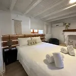 Iris Garden Retreat Apartament