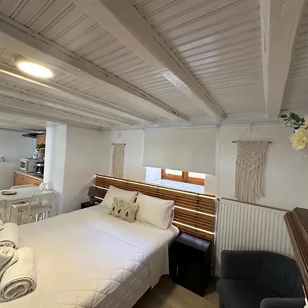 Apartment Iris Garden Retreat Corinth