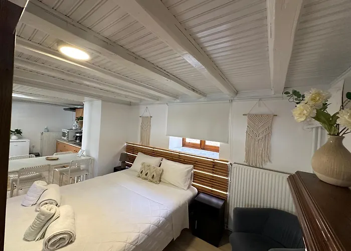 Διαμέρισμα Iris Garden Retreat Corinth