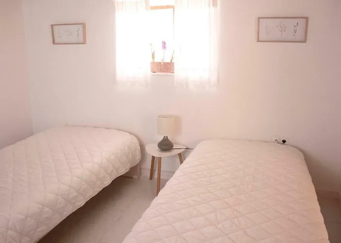 Iris Garden Retreat * Corinth